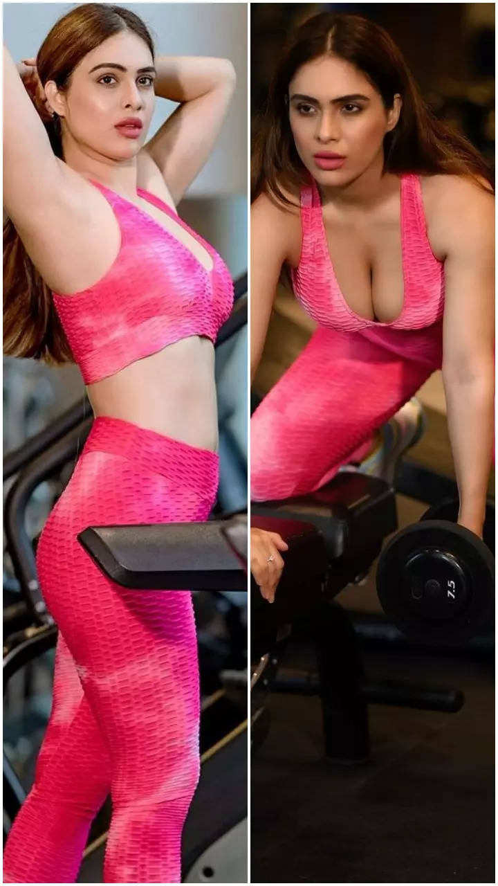 Neha Malik Shows Her Curves In Gym Outfit 